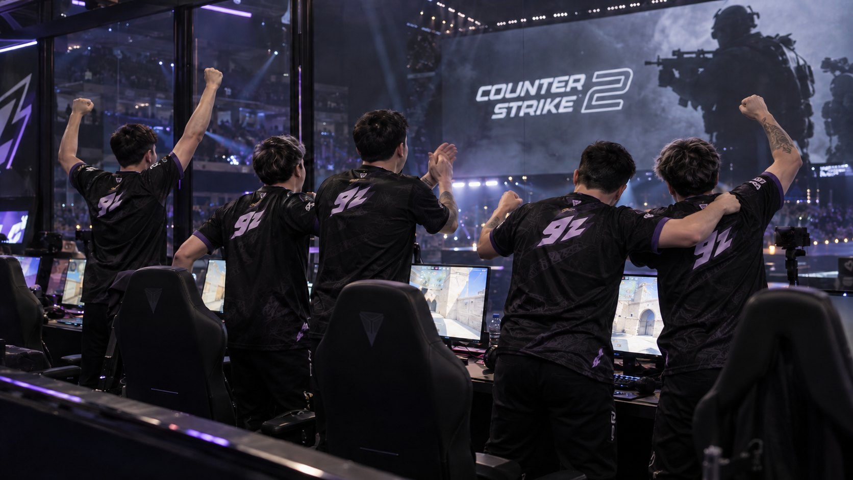 Ilustración editorial generada con IA: jugadores de 9z con camisetas negras celebran en sus cabinas del escenario de la ESL Pro League en Katowice, con el logo de Counter-Strike 2 en la pantalla gigante; no es una fotografía del partido.