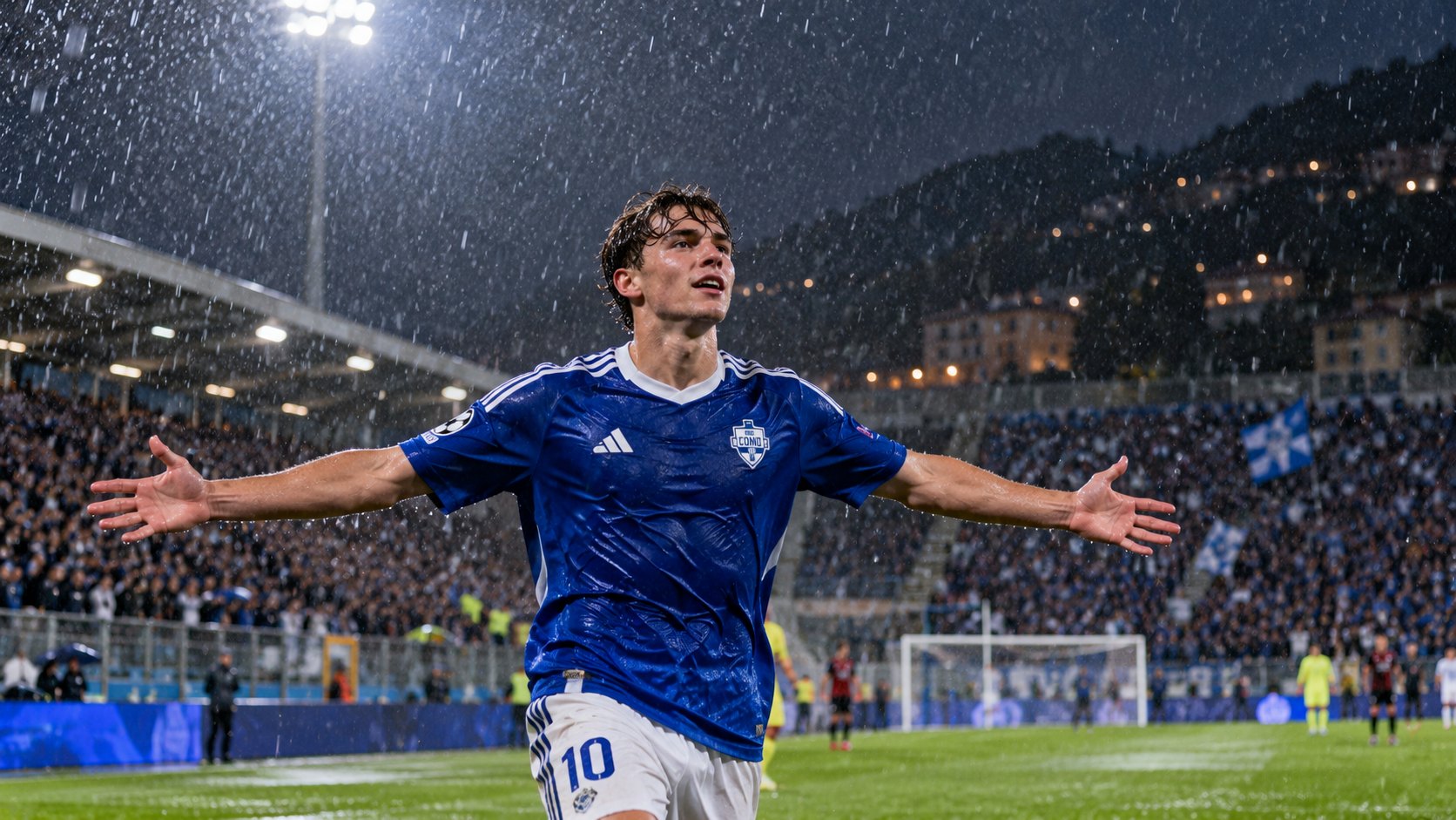 Ilustración editorial generada con IA: Nico Paz, con la camiseta azul número 10 de Como, festeja un gol con los brazos abiertos bajo la lluvia nocturna del estadio Giuseppe Sinigaglia, con la tribuna local detrás; composición conceptual, no es una fotografía del partido.